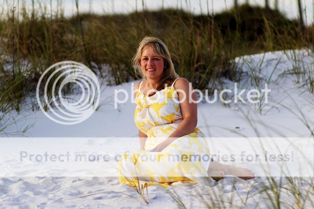 IMAGE: http://i1359.photobucket.com/albums/q781/EmeraldCoastPhotographer/Forum%20posts/beach/GodwinFamilyBeachshoot-7462-Edit_zpsbf29653b.jpg